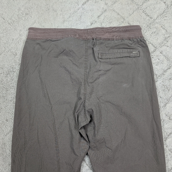 Vuori Pants Mens M Gray Traveler Ripstop Joggers Hike Trail Casual Cotton Blend - Picture 9 of 10